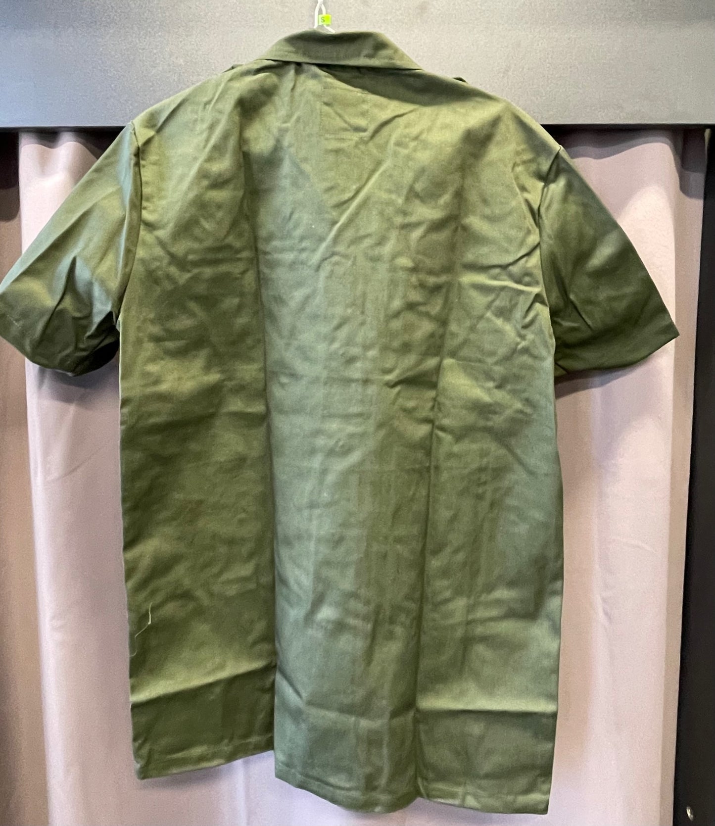 Chemisette kaki type Armée française