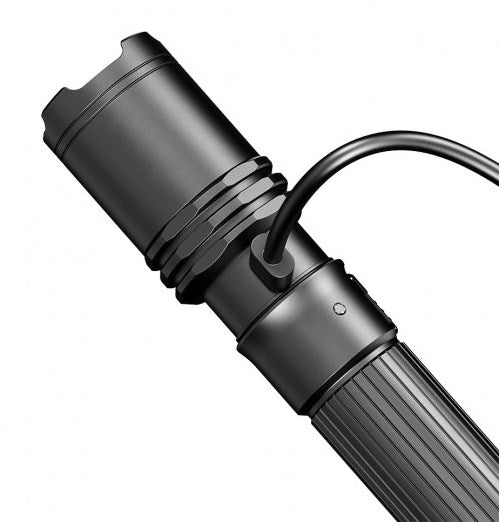 Lampe tactique rechargeable A1 LED pro - 1300 lumens