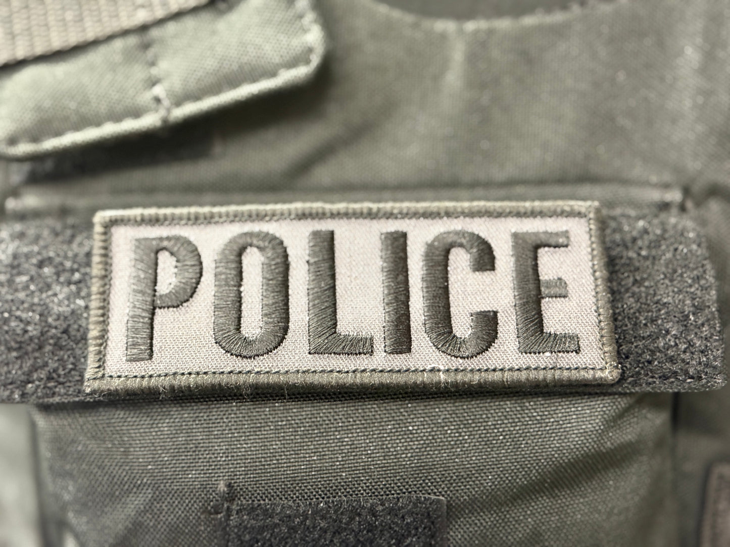 Jeu Bandeaux Police basse visibilité (Carte pro obligatoire)